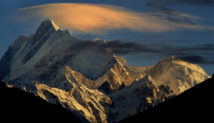 伯恩茅斯大胜对手，继续向前冲